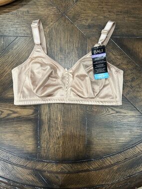 Bali Classic Support Wireless Bra in Light Nude NWT 36D